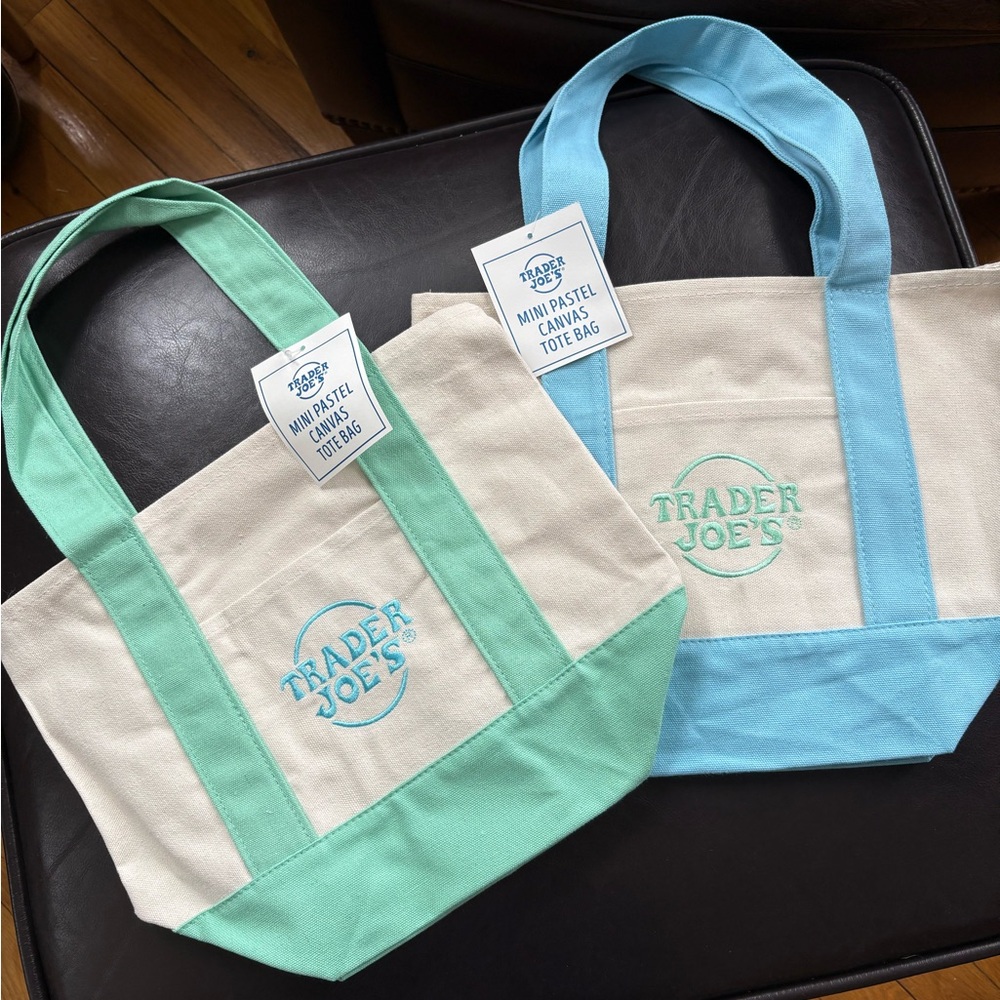Green and Blue Canvas Totes for Everyday Use